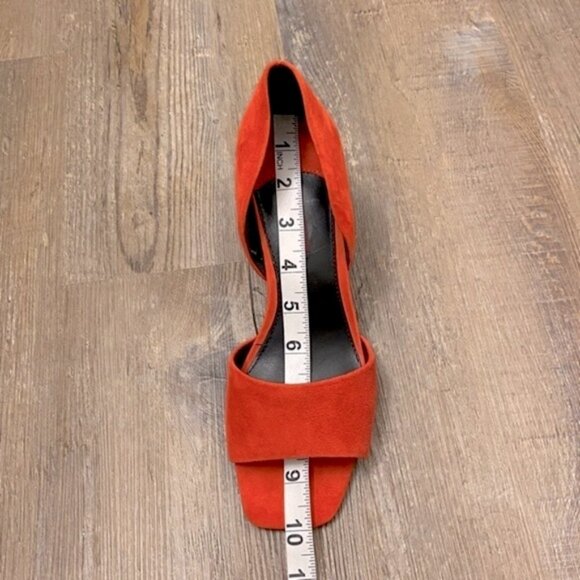 Uterqüe suede open toe block heels with leather lining and soles. Women's size 8 - Picture 12 of 13